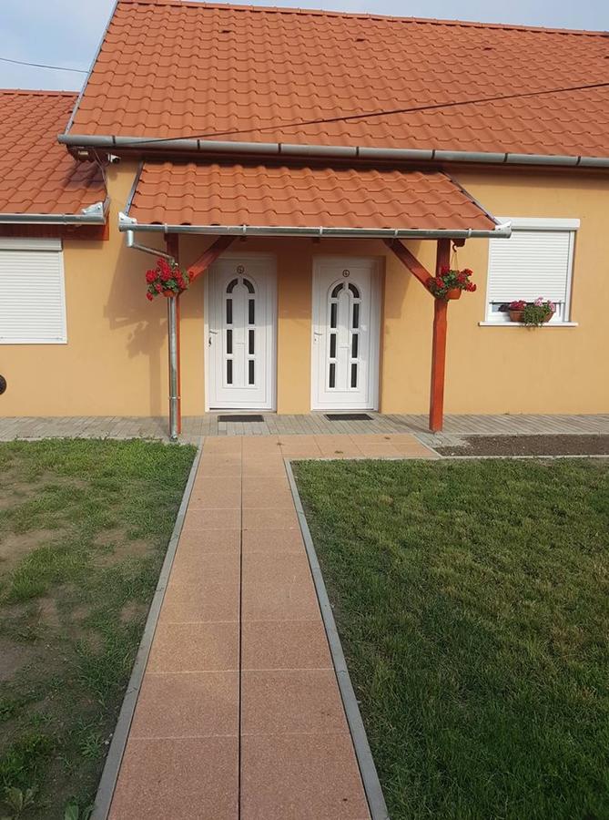 Boróka Vendégház Túrkeve Extérieur photo